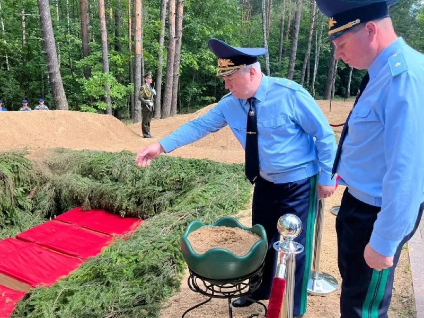 В урочище «Уручье» перезахоронили 742 человека