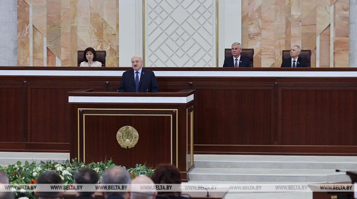 Лукашенко: наши граждане верят в Беларусь и связывают с ней свою судьбу и судьбу своих детей
