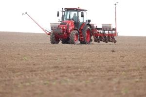 Более 11 млн тонн органических удобрений внесут под посевы в Минской области