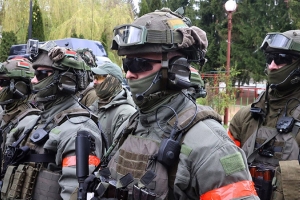 Лукашенко: внутренние войска способны выполнить любые задачи в самых сложных условиях