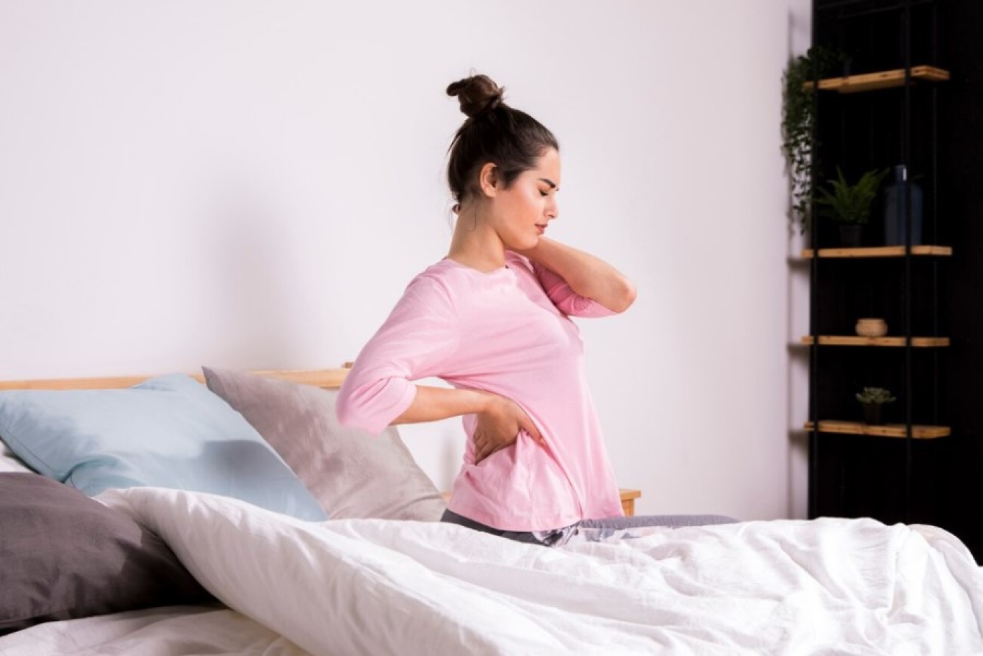 Болят поясница и колени? Узнали об упражнении, которое поможет избавиться от дискомфорта в спине и ногах