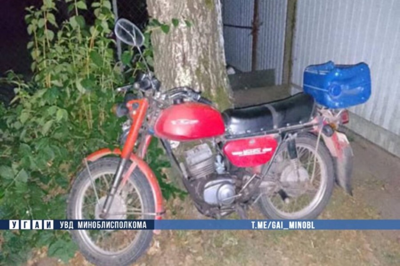 В Березинском районе мотоциклист врезался в опору ЛЭП