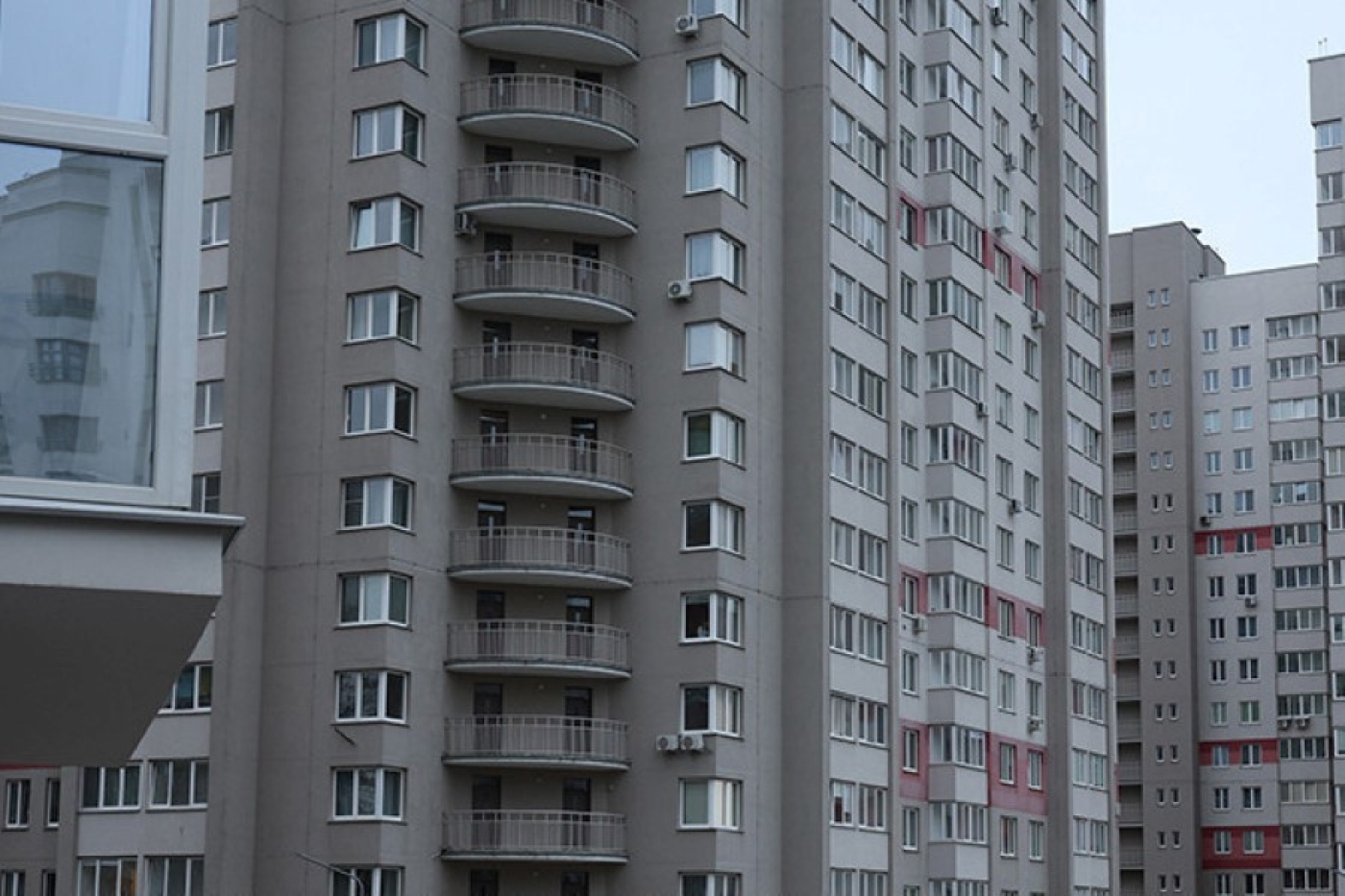 Капремонт жилья: сколько перечисляет население и сколько добавляет бюджет, пояснил министр ЖКХ