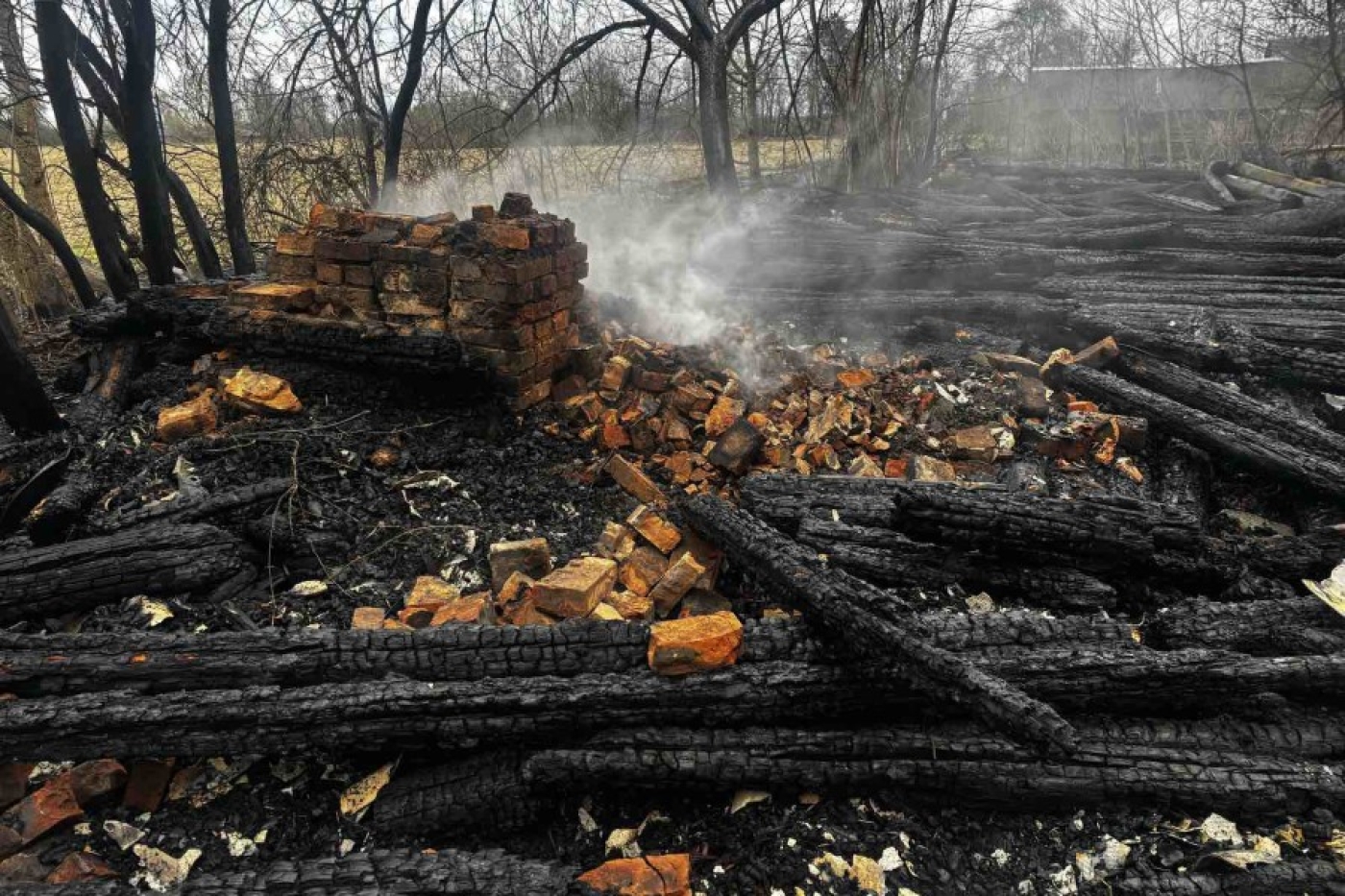 Вчера Вязькутин произошел пожар. Уничтожено 3 хозяйственные постройки