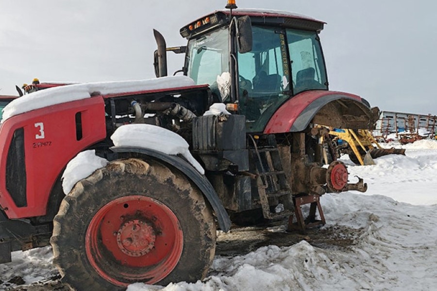 Прокуратура проверила подготовку к полевым работам в хозяйствах двух районов Минской области. Какие недостатки выявлены