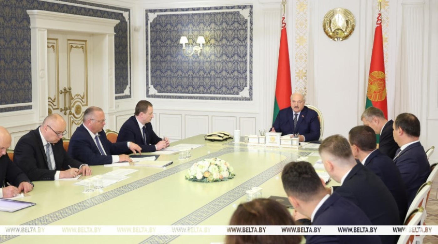 "Не на совещание к Президенту, а в тюрьму". Лукашенко предупредил о недопустимости махинаций с "криптой"