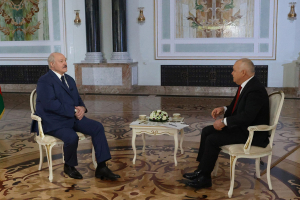 «Если не начнется война». Лукашенко о планах провести референдум по обновленной Конституции