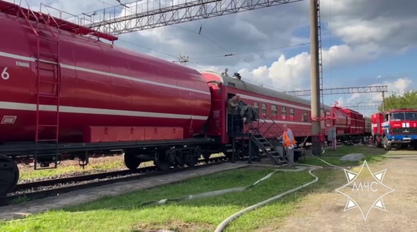 В МЧС назвали предполагаемую причину утечки бензилхлорида на БЖД