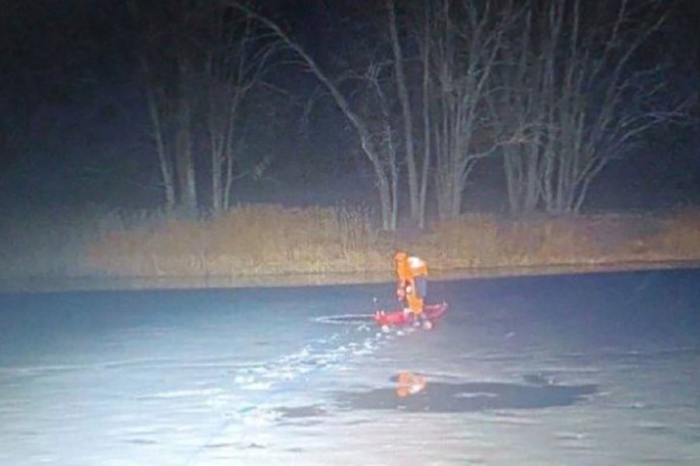Погибший молодой человек обнаружен в полынье искусственного водоема в Рогачевском районе