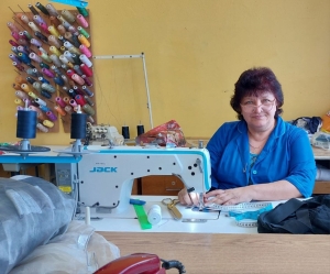 Марина Харлович более 40 лет оказывает услуги закройщика
