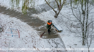В Беларуси более 2,9 тыс. работников ЖКХ очищают улицы от снега и льда