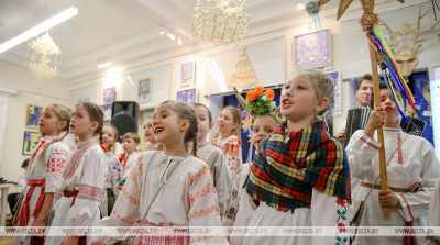 Более 500 работ представят на выставке "Калядная зорка" в Минске