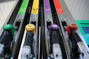 Исчезнет ли 92-й бензин из топливной корзины, прокомментировали в "Белнефтехиме"