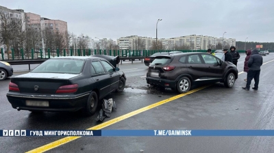 На МКАД столкнулись три автомобиля
