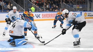 Минские динамовцы повторно проиграли "Шанхайским Драконам" в КХЛ