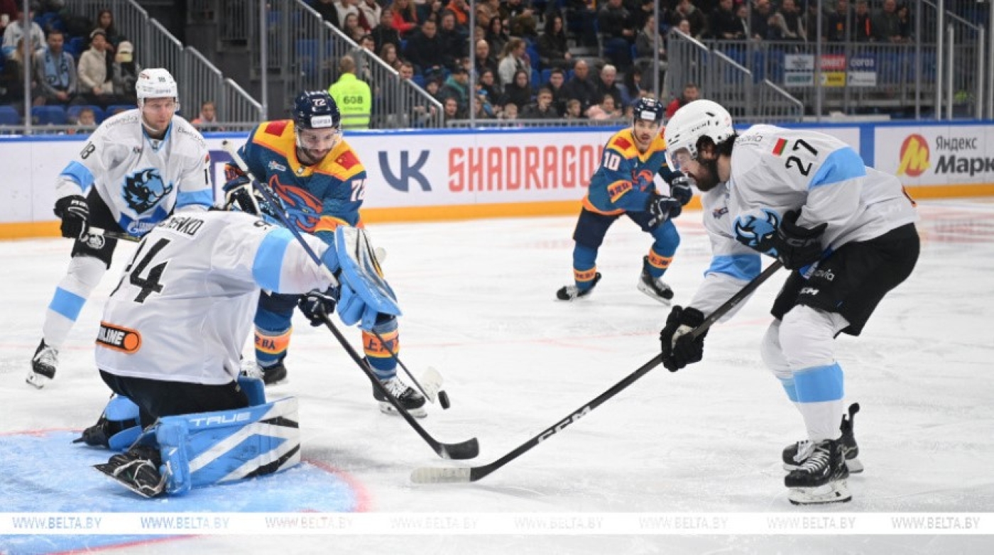 Минские динамовцы повторно проиграли "Шанхайским Драконам" в КХЛ