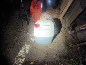 Чем чревато приобретение и хранение окрашенного жидкого нефтяного топлива.