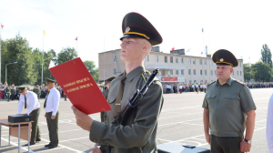 Более 600 первокурсников Военной академии приняли присягу