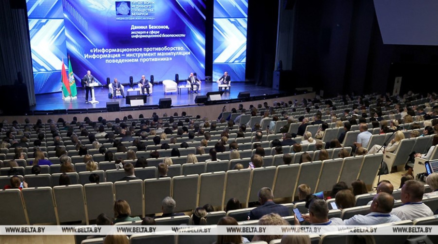 "И через сотни лет будут знать о Великой Победе". Как сохранить историческую правду, рассказал эксперт