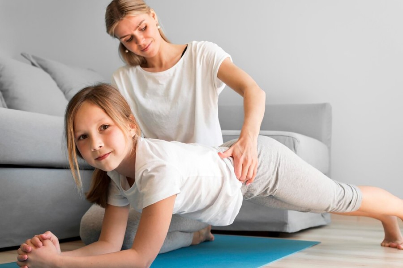 Как помочь ребенку исправить осанку? Отвечает врач