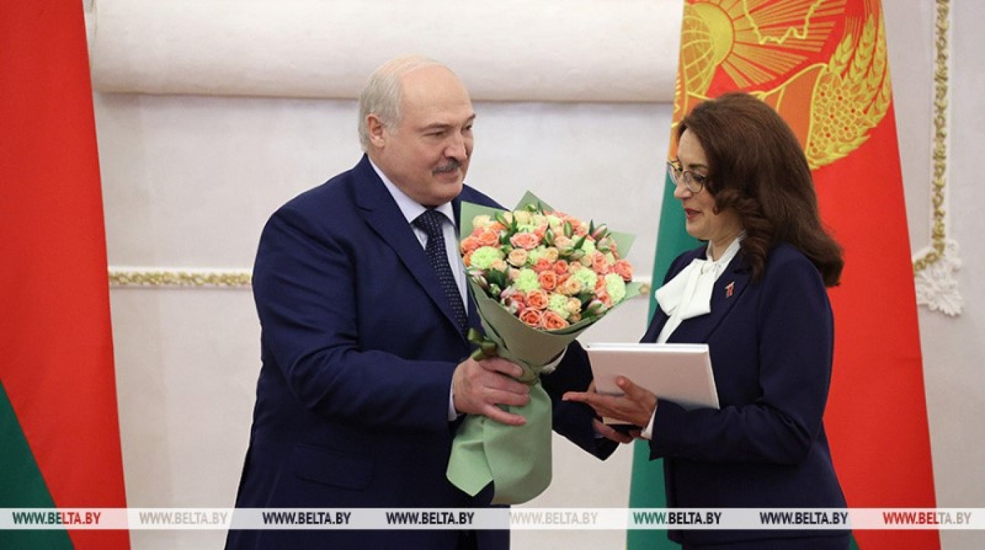 Лукашенко привел к присяге судью Конституционного Суда Светлану Любецкую