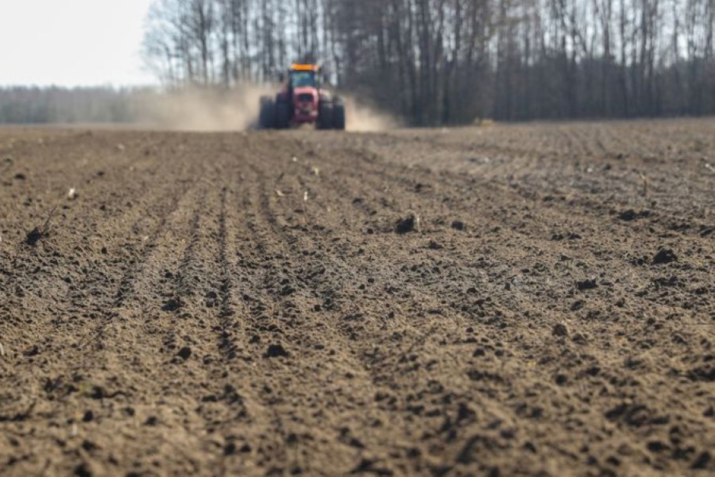 Сельхозорганизации в 2026 году закупят 1,2 тыс. энергонасыщенных тракторов и более 600 комбайнов