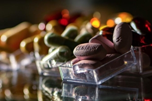 Как в Беларуси проверяют БАДы на качество, где их лучше покупать