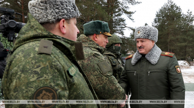 Президент прибыл на Обуз-Лесновский полигон под Барановичами