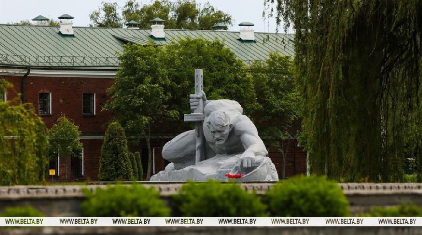 Почему об обороне Брестской крепости долгое время не знали и кто был ее последним защитником