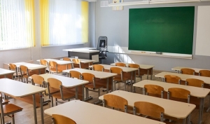 Сколько школьников сядут за парты в сентябре, рассказали в Минобразования