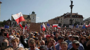 Коррупционный и миграционный скандалы разразились накануне выборов в Польше