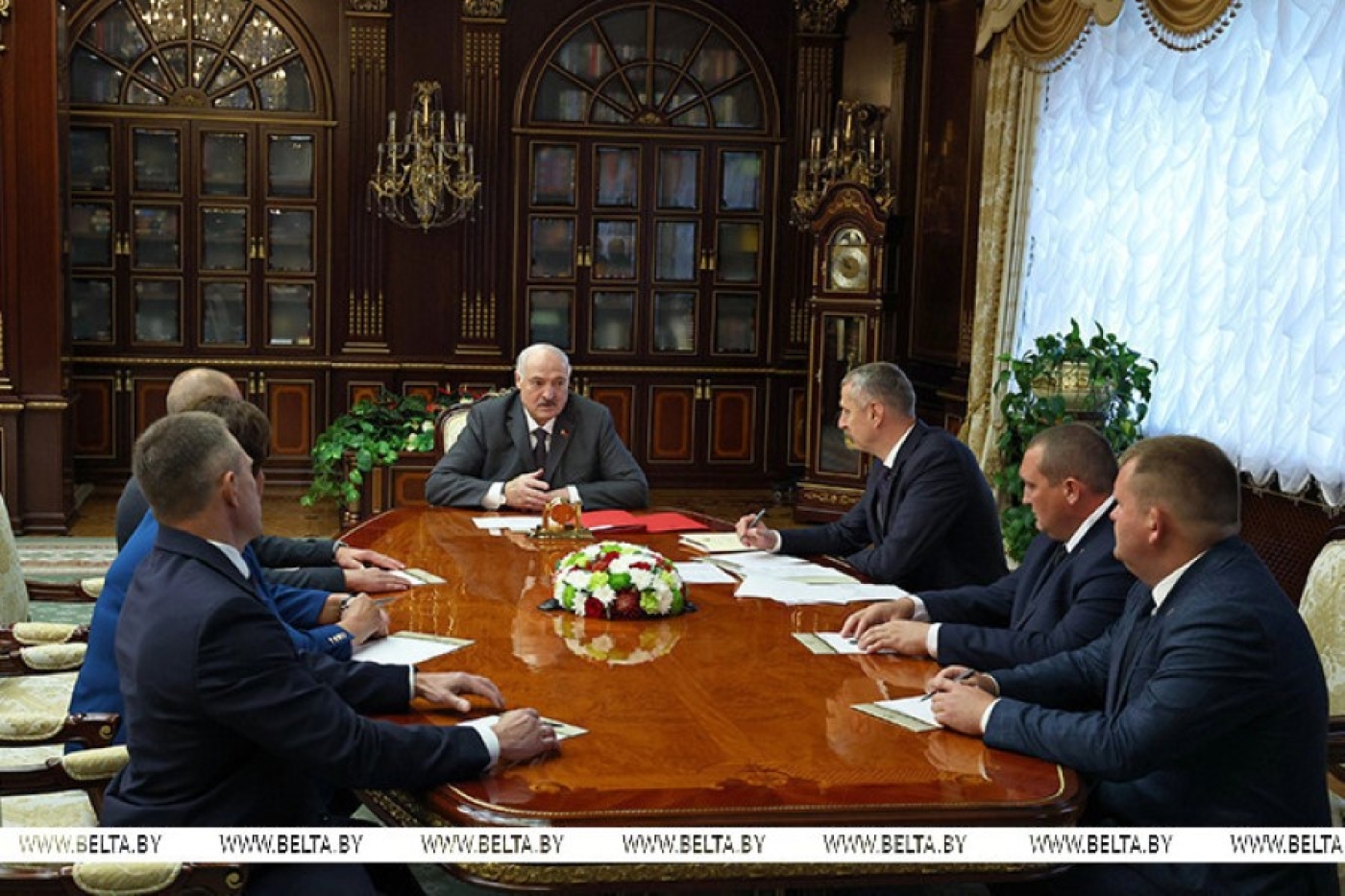 Помощники Президента и председатели райисполкомов. Лукашенко рассмотрел кадровые вопросы