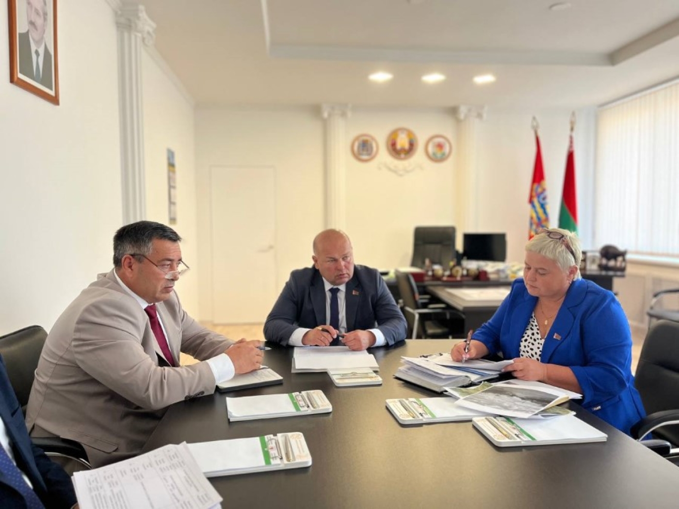 Андрей Соколовский проводит прием граждан по личным вопросам.