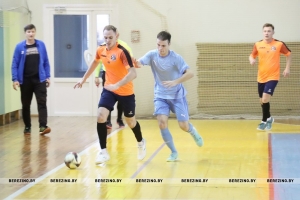 В третьем туре чемпионата Минской области по футболу сезона Березинцы играют с командой г. Столбцы