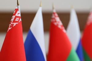 Лукашенко и Путин обменялись поздравлениями с Днем единения народов Беларуси и России