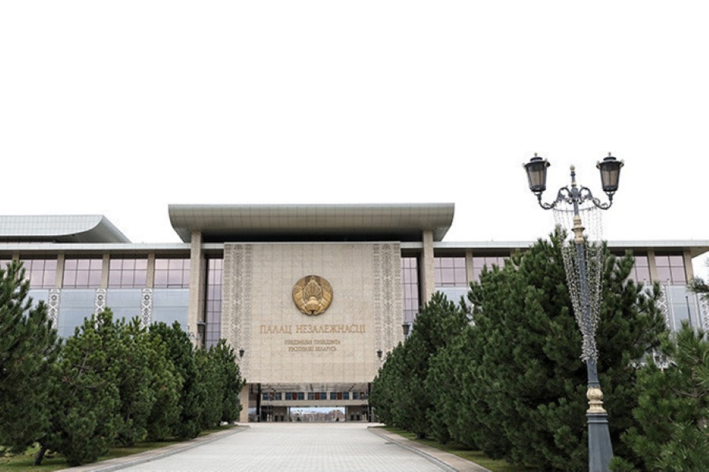 Законотворчество, работа с гражданами и местными советами. Лукашенко принял с докладом Кочанову