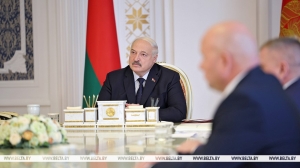 Ротации в районах, министерствах и новые направления для послов. Итоги кадрового дня у Президента