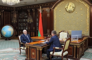 Лукашенко: профсоюзы должны быть мощной базой для поддержания стабильности в белорусском обществе