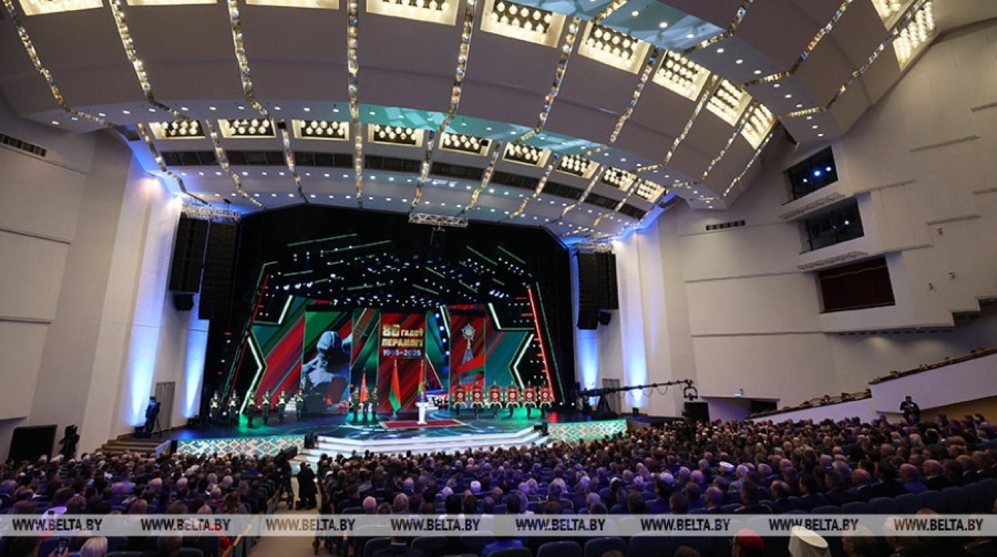 Лукашенко: война за умы и сердца, за головы наших людей уже началась