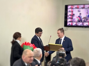 Сергей Левкович награжден Почетной грамотой облиспокома