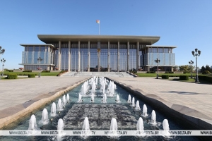 Лукашенко поздравил личный состав и ветеранов транспортных войск с профессиональным праздником