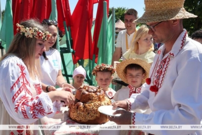 Новый сезон семейного проекта "Властелин села" стартовал в Беларуси