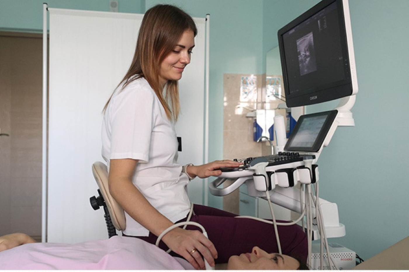 Минздрав: в Беларуси более 75% врачей - женщины