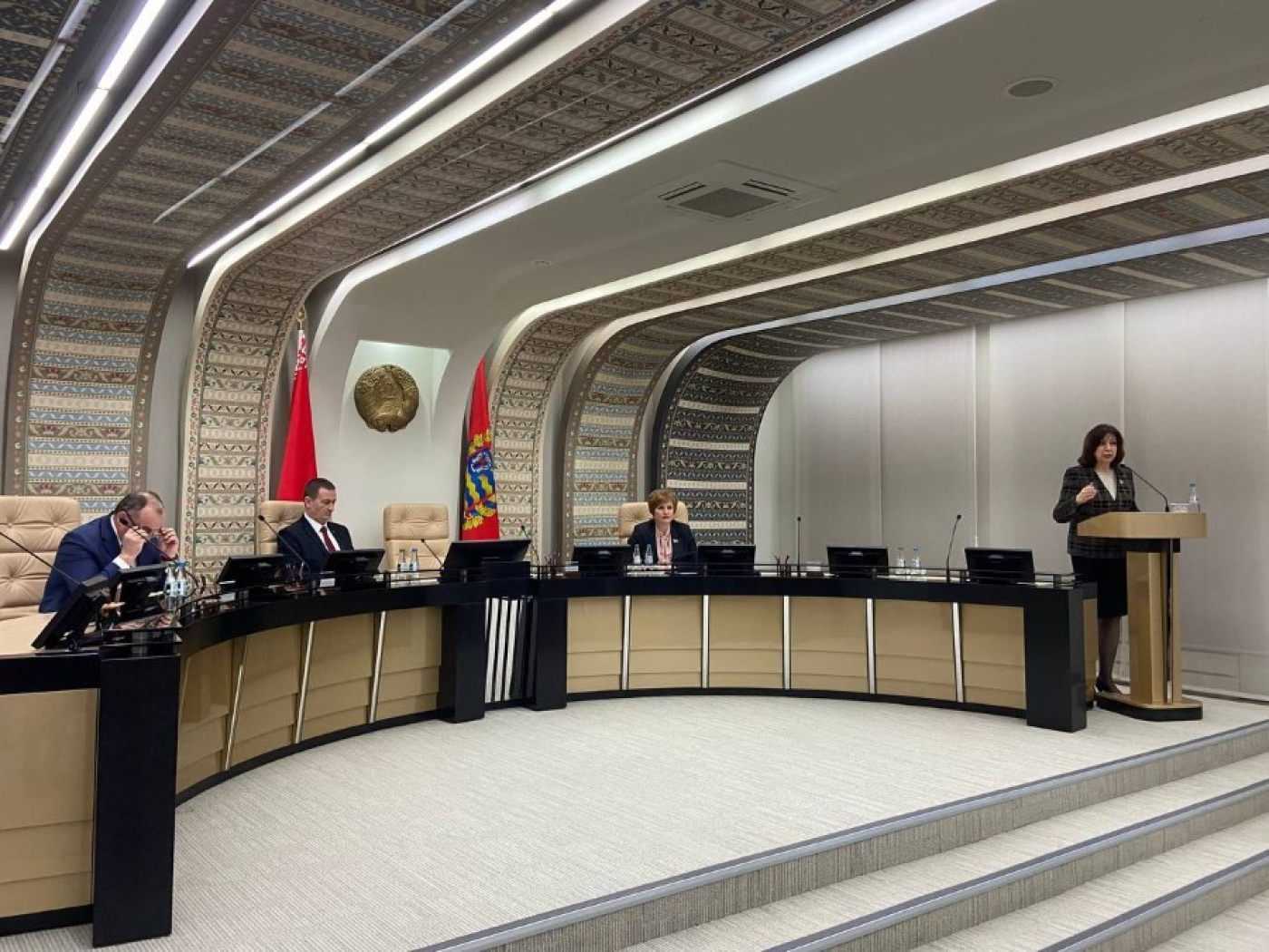 Проводится встреча с активом центрального региона