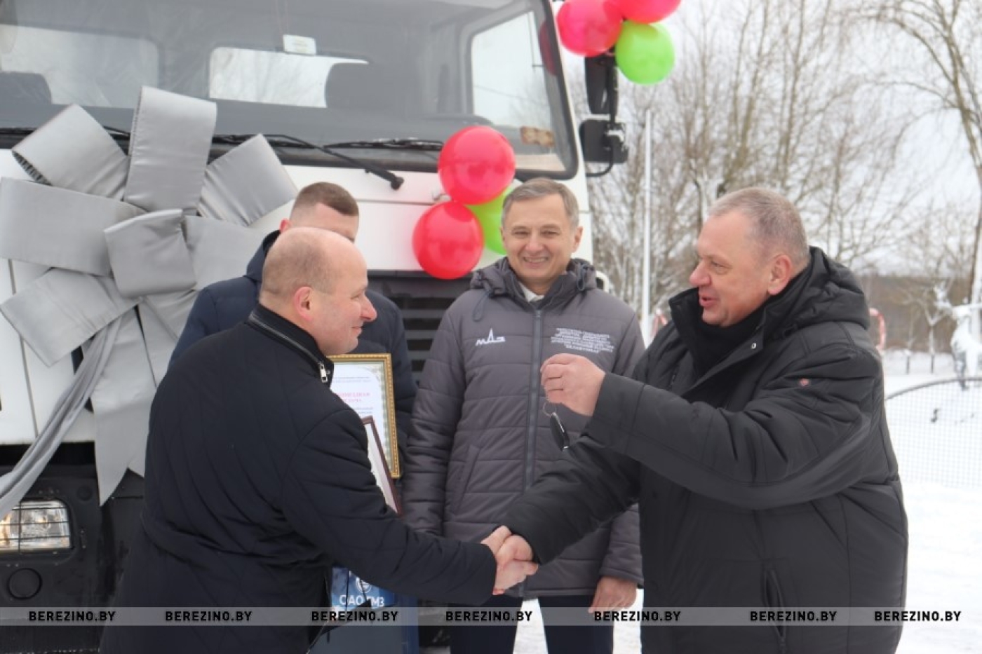 В подарок - автомобиль