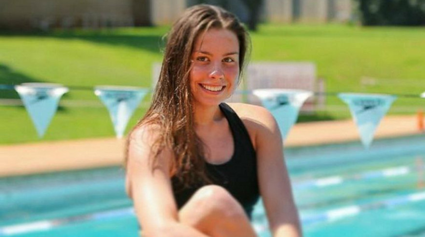 Белоруска Алина Змушко завоевала второе серебро чемпионата России по плаванию на короткой воде