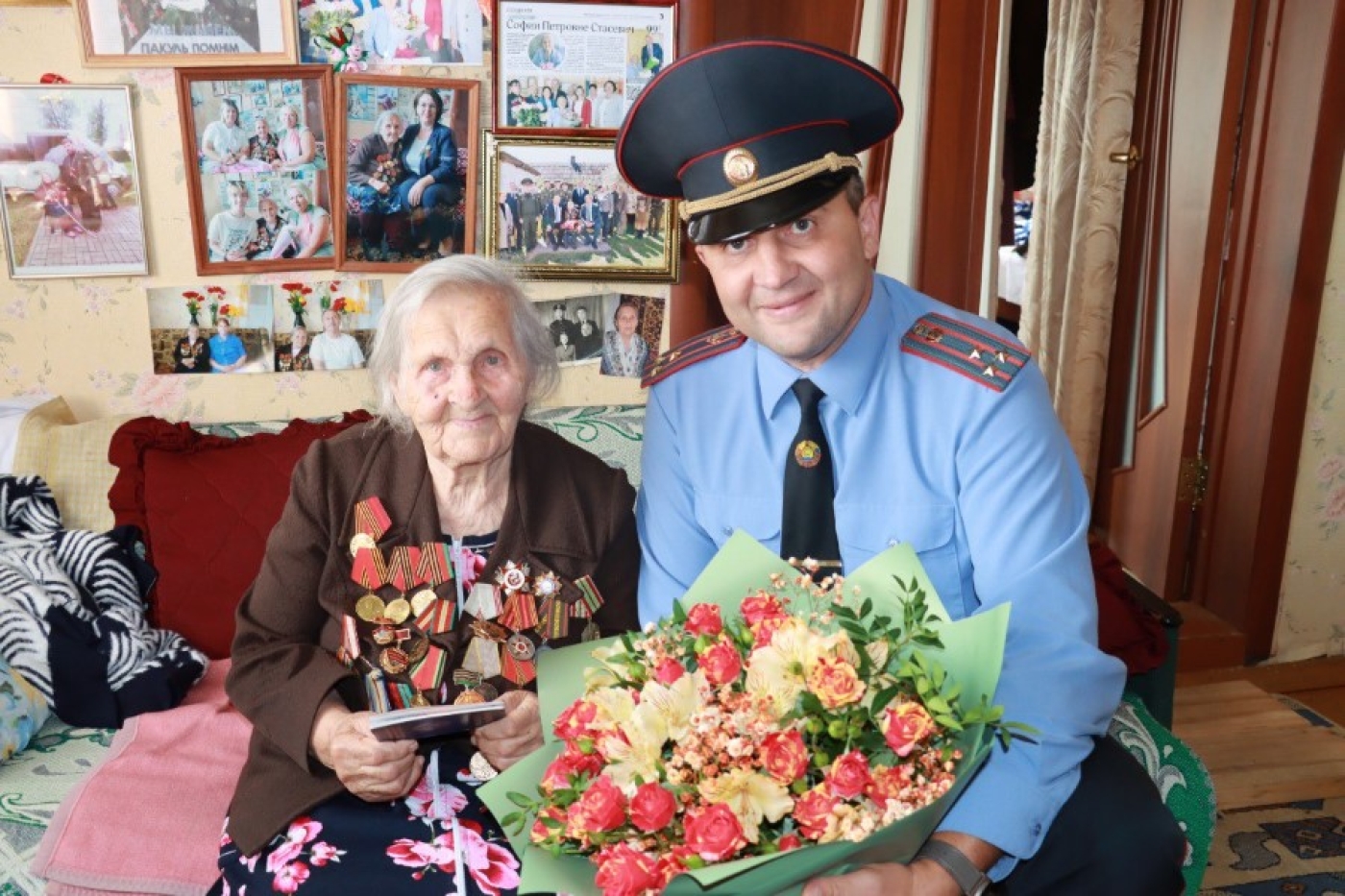 Одной из старейших жительниц Березинщины вручили новый паспорт
