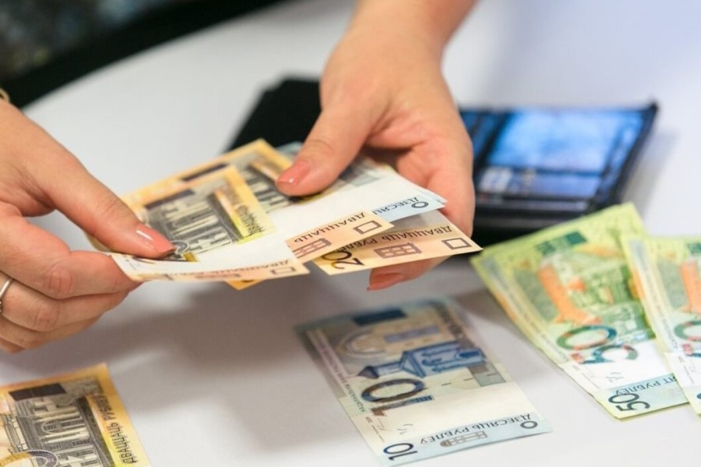 Назван максимальный и минимальный и размер пенсии белорусов по возрасту