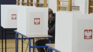 Президентские выборы в Польше проходят не без форс-мажора