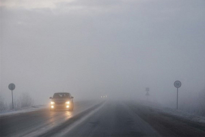ГАИ напомнила водителям о мерах безопасности в дождь и туман